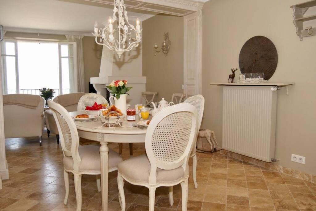 Bord De Mer - Ac, Wifi, Chic, Sea View, Beach 2 Minutes Walk أنتيب المظهر الخارجي الصورة