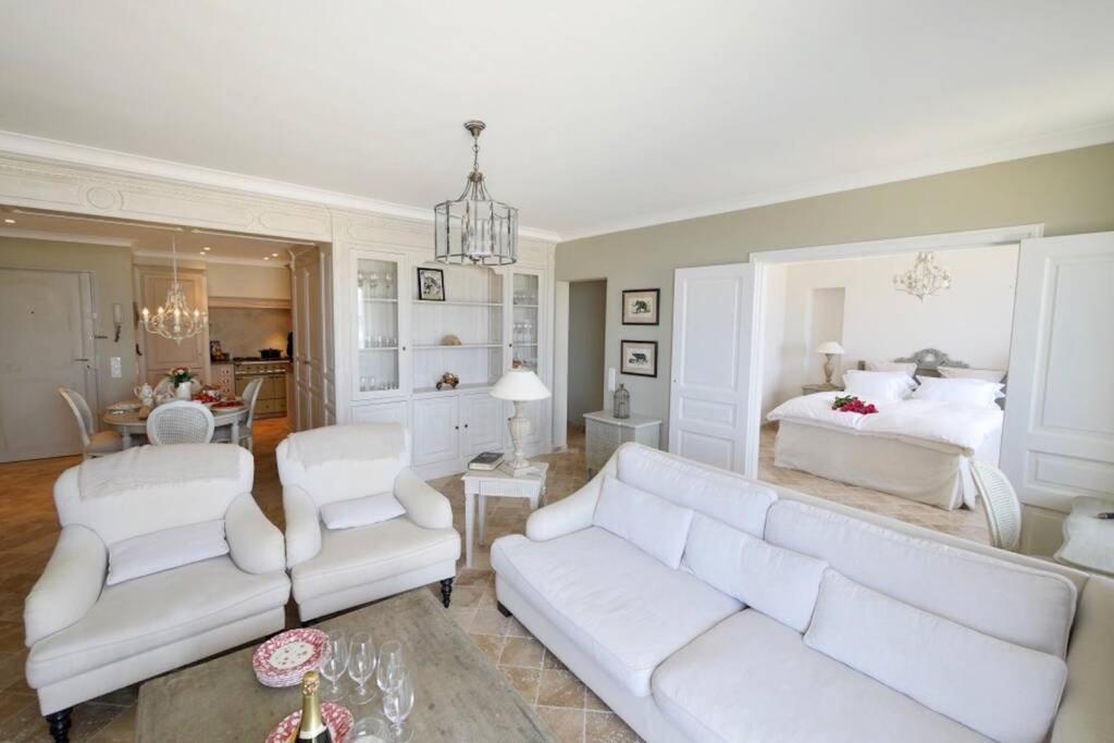 Bord De Mer - Ac, Wifi, Chic, Sea View, Beach 2 Minutes Walk أنتيب المظهر الخارجي الصورة